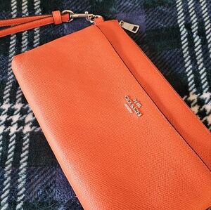 EUC coach small wristlet